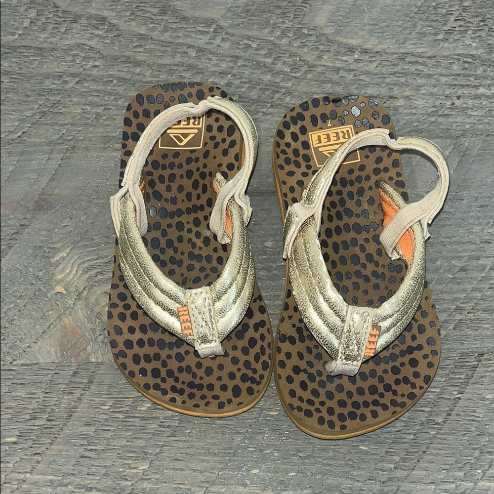 REEF Baby/Little Girl's Ahi Flip Flop Sandals Size 7 Metallic Straps - Picture 4 of 7